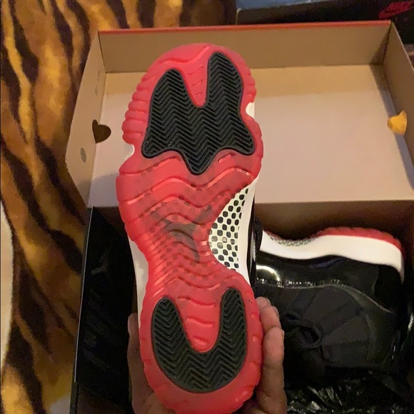 Air Jordan 11 “ Bred “ Men size 8 main image 6